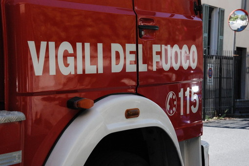 Millesimo, incendio nella sede di Marchisio Bici. Una persona ferita Millesimo, incendio nella sede di Marchisio Bici. Una persona ferita