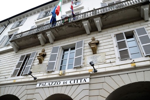 Il municipio di Ceva Il municipio di Ceva