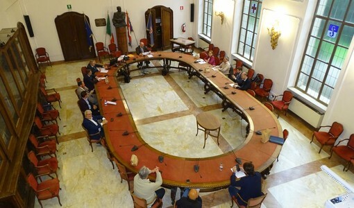 Province, i nuovi consiglieri resteranno in carica quattro anni anziché due Province, i nuovi consiglieri resteranno in carica quattro anni anziché due