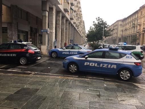 Due arresti, una denuncia, un'espulsione e la chiusura di un locale: continuano i controlli di Polizia nel &quot;quadrilatero&quot; di Cuneo