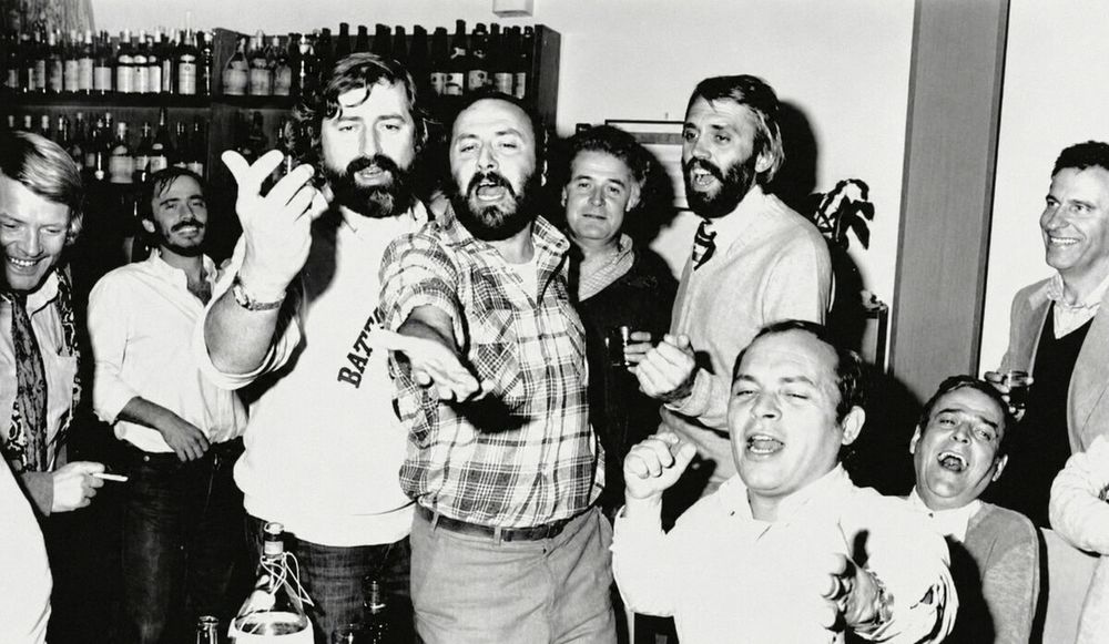 Francesco Guccini, Carlo Petrini e Azio Citi in un immagine ormai celebre