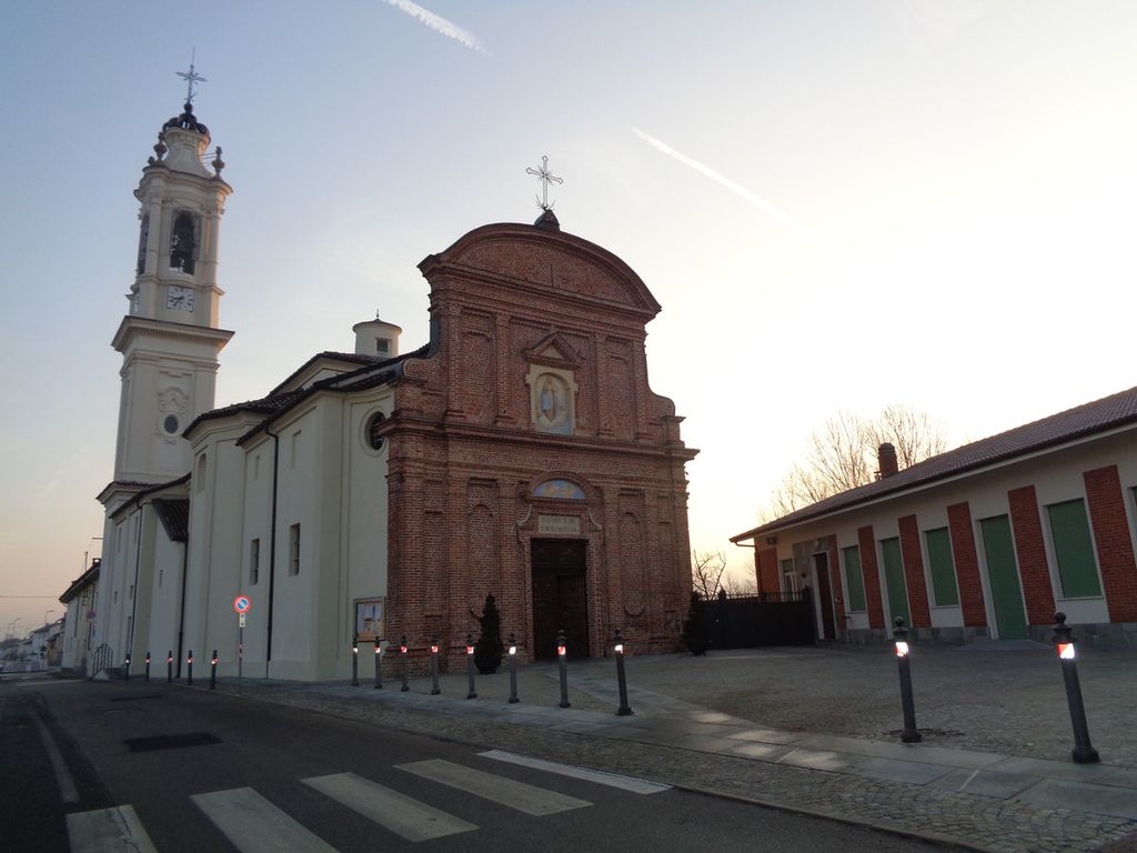 Roreto di Cherasco, 400 anni di vita parrocchiale e non sentirli affatto -  Lavocedialba.it