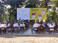 Alcuni momenti della presentazione tenuta ieri sera ai Giardini della Rocca Alcuni momenti della presentazione tenuta ieri sera ai Giardini della Rocca