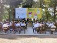 Alcuni momenti della presentazione tenuta ieri sera ai Giardini della Rocca Alcuni momenti della presentazione tenuta ieri sera ai Giardini della Rocca