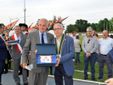 La Confraternita alla premiazione di "Regala un sorriso" col suo gran maestro Ginetto Pellerino La Confraternita alla premiazione di "Regala un sorriso" col suo gran maestro Ginetto Pellerino