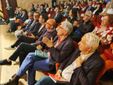 Alcuni momenti della serata tenuta ieri al Teatro Sociale di Alba