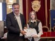 Duhamel Eglantine una delle 4 studentesse premiate di Barcelonnette Duhamel Eglantine una delle 4 studentesse premiate di Barcelonnette