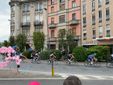 Il passaggio della corsa nel centro di Alba Il passaggio della corsa nel centro di Alba