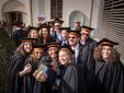 Studenti in festa alla cerimonia dello scorso anno (fonte Unisg)