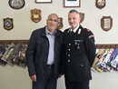 Nella foto il luogotenente carica speciale Paolo Cotza (in abiti civili) e il maresciallo maggiore Fabrizio Campora