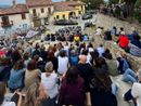 Un momento del concerto "Duo di tutto" di Neri Marcorè