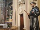 La statua di san Francesco, chiesa delle Clarisse a Bra La statua di san Francesco, chiesa delle Clarisse a Bra