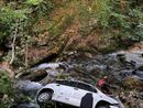 L'auto della donna recuperata nel greto del torrente Grana