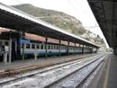 Odissea sul treno Ventimiglia-Cuneo-Torino: ritardi, stop forzati e notte da incubo per i passeggeri Odissea sul treno Ventimiglia-Cuneo-Torino: ritardi, stop forzati e notte da incubo per i passeggeri