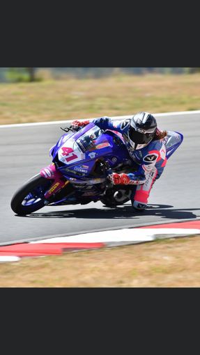 Arianna impegnata a Rijeka con la Yamaha 300 Arianna impegnata a Rijeka con la Yamaha 300