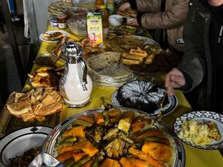 Nelle foto alcuni momenti della serata tenuta negli spazi della Moschea albese