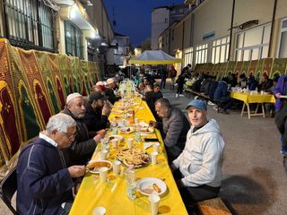 Nelle foto alcuni momenti della serata tenuta negli spazi della Moschea albese