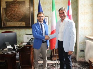Il sindaco Alberto Gatto col prefetto Mariano Savastano