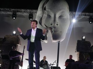 Massimo Ranieri sul palco dell'Anima Festival (foto Cristiano Sabre)