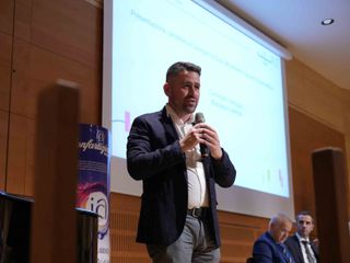 Alcuni momenti dall'assemblea di zona tenuta in Sala Fenoglio