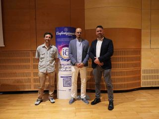 Alcuni momenti dall'assemblea di zona tenuta in Sala Fenoglio
