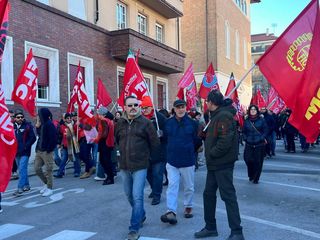 Scatti dalla manifestazione in corso a Cuneo
