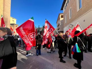 Scatti dalla manifestazione in corso a Cuneo