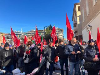 Scatti dalla manifestazione in corso a Cuneo