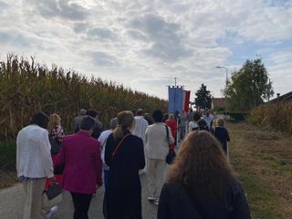 I momenti della prima edizione della Sagra della Noce e della Frutta a guscio a Villanova Solaro - la processione