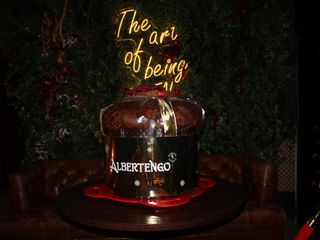 Alcuni momenti dell'evento di presentazione di prodotti tipici regionali a Roma