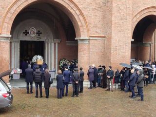 Ad Alba, i funerali della signora Maria Franca Fissolo Ferrero