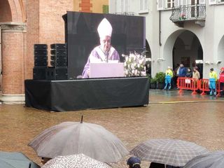 Ad Alba, i funerali della signora Maria Franca Fissolo Ferrero