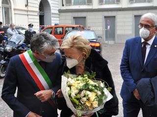 Presenza costante all'inaugurazione della Fiera Internazionale del Tartufo Bianco d'Alba, qui accolta dal sindaco Carlo Bo