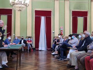 Un momento dell’incontro svoltosi a Pinerolo con i sindaci del territorio alla presenza del Vescovo Mons. Derio Olivero