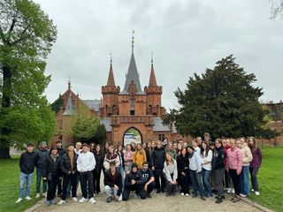 Foto di gruppo degli studenti a Opava Foto di gruppo degli studenti a Opava