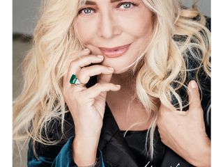 Mara Venier per Luisa Viola Mara Venier per Luisa Viola