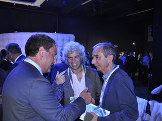 Pierpaolo Carini e Roberto Cavallo, tra le anime di Circonomia, con il neoeletto sindaco di Bra Gianni Fogliato