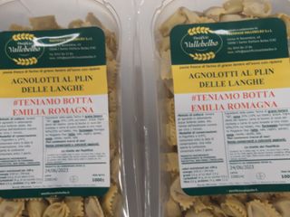 #teniamobotta Emilia Romagna. Il motto riportato sulle confezioni e sui bancali inviati dal Pastificio Vallebelbo