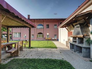 L'area attrezzata esterna al servizio degli ospiti