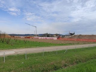 Il cantiere per la costruzione dell’impianto a Canove di Govone Il cantiere per la costruzione dell’impianto a Canove di Govone