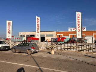 Vigili del Fuoco al lavoro sullo stabile di via Roma Vigili del Fuoco al lavoro sullo stabile di via Roma