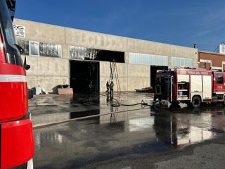 Vigili del Fuoco al lavoro sullo stabile di via Roma Vigili del Fuoco al lavoro sullo stabile di via Roma