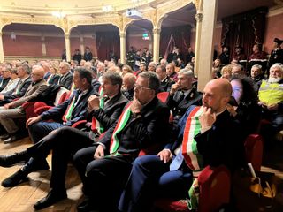 Alcuni momenti della cerimonia tenuta al Teatro Toselli di Cuneo