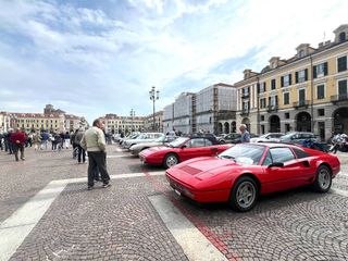 Appassionati, collezionisti e curiosi si sono dati appuntamento in Piazza Galimberti a Cuneo per l’Interclub Piemonte-Valle d’Aosta
