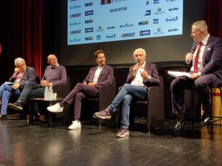 Alcuni momenti della serata tenuta ieri al Teatro Sociale di Alba