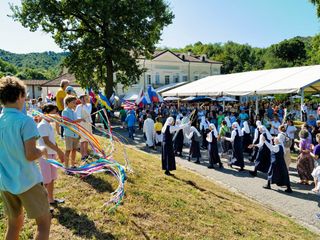 Saluzzo, il pellegrinaggio del grazie a Madre Elvira ( domenica 3 agosto) a due anni dalla morte della fondatrice de Il Cenacolo- foto Il Cenacolo Saluzzo, il pellegrinaggio del grazie a Madre Elvira ( domenica 3 agosto) a due anni dalla morte della fondatrice de Il Cenacolo- foto Il Cenacolo