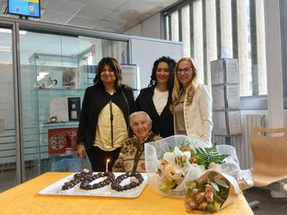 aluzzo, Ufficio Postale festeggiati i 100 anni di Bruna Andreis, già direttrice della Filiale aluzzo, Ufficio Postale festeggiati i 100 anni di Bruna Andreis, già direttrice della Filiale