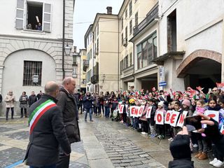 L'arrivo in città di Alberto di Monaco e l'incontro al Teatro Marenco
