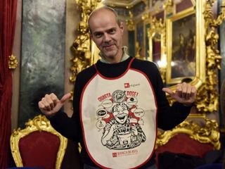 Sergio Ponchione autore del bavaglione Quarta Dose