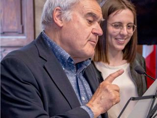 Piero Leonardi, animatore culturale con Bruno Isabella, une delle vincitrici del primo premio